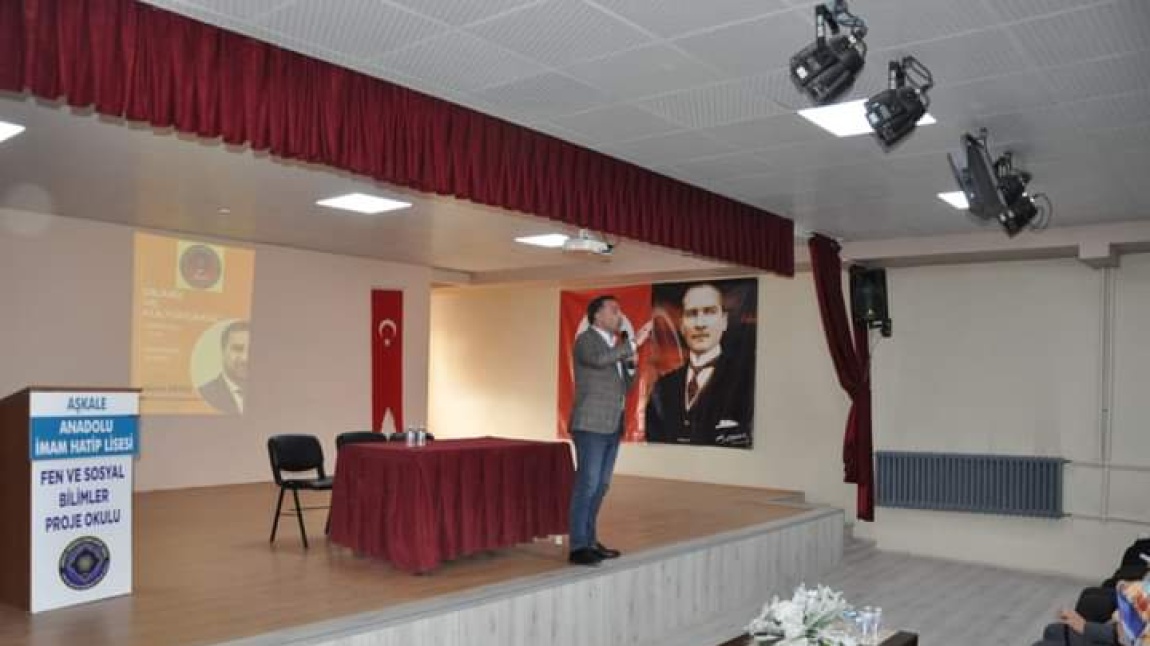 ERZURUM ŞUBE BAŞKANI EĞİTİMCİ YAZAR MURAT ERTAŞ HOCA'NIN KONUŞMACI OLDUĞU 'DİLİMİZ KİMLİĞİMİZ' KONULU KONFERANSIMIZ